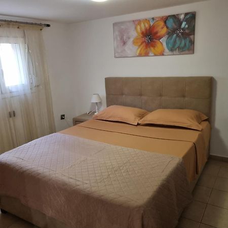 Cozy Apartment Near Sea And Airport アルテミダ エクステリア 写真