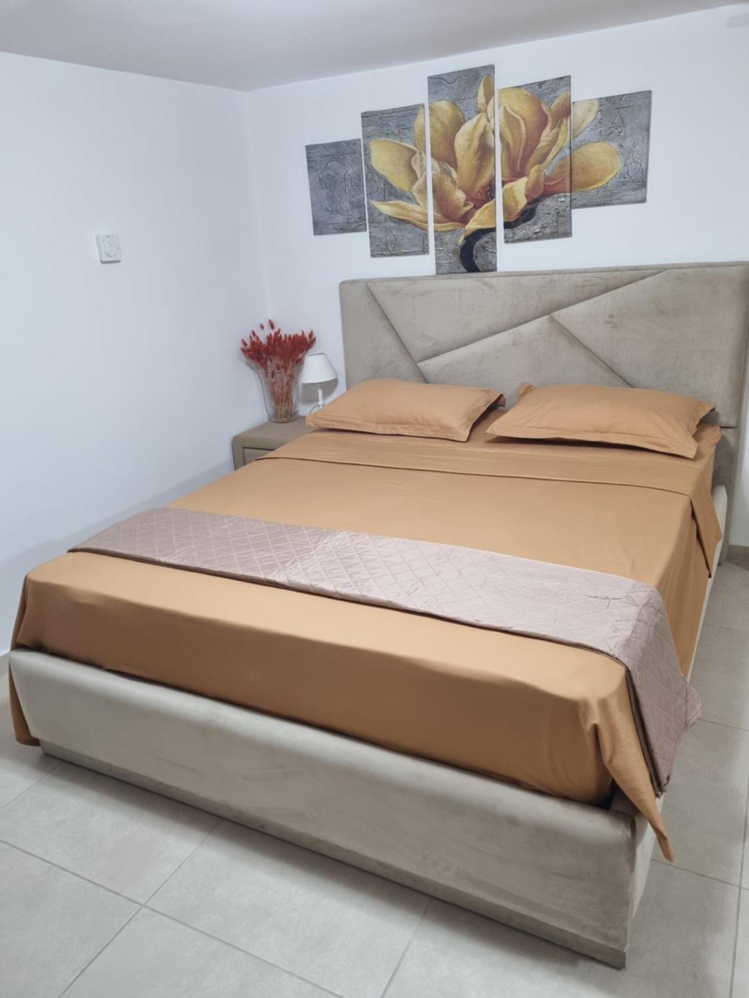 Cozy Apartment Near Sea And Airport アルテミダ エクステリア 写真