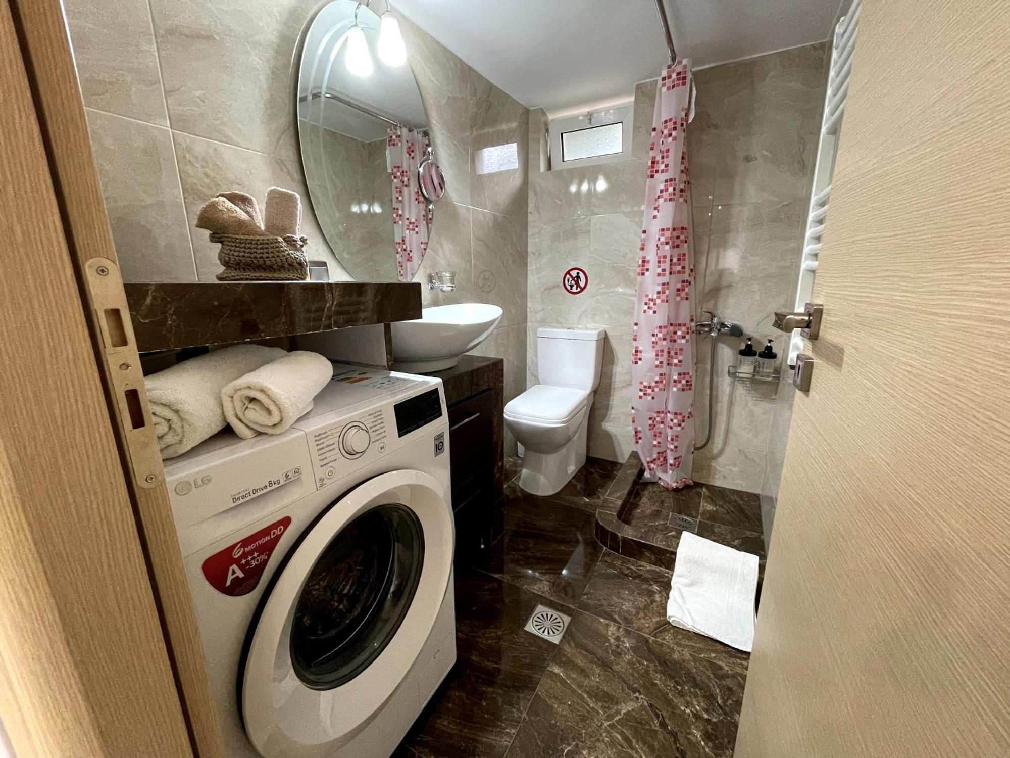 Cozy Apartment Near Sea And Airport アルテミダ エクステリア 写真